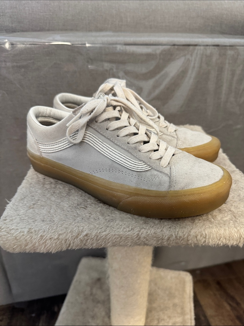Vans Double-Light Style 36 Suede Sneakers in Light Gray with Gum Sole W8 / M6.5